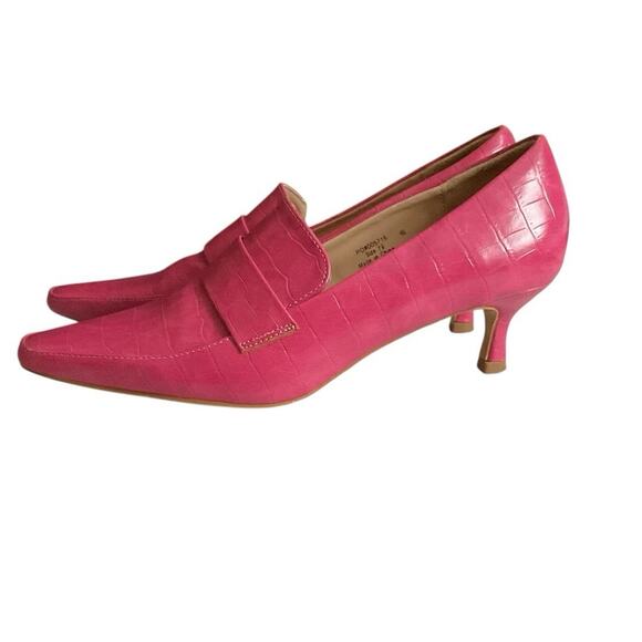 Journee Collection Celina Womens Pink Square Closed Toe Kitten Heel Pumps Sz 7.5 - Picture 5 of 15